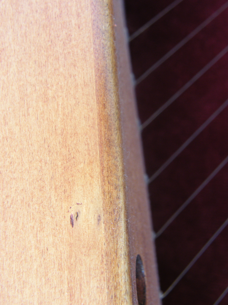 Tim Hobrough Harp box edge